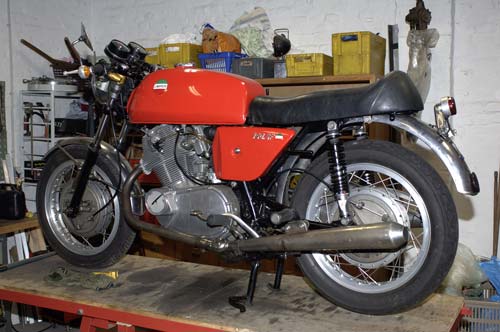 Wieder eingebauter Motor